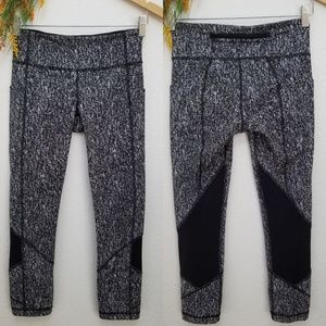 Lululemon Pace Rival Crop Jacquard Black White 4